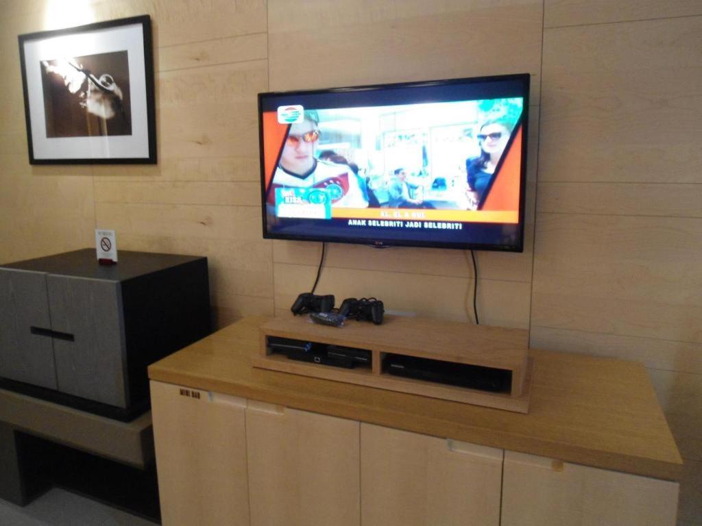 Bumi Segah Hotel Tanjung Redep Exterior foto