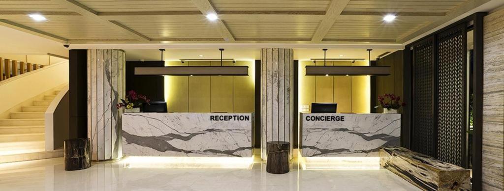 Bumi Segah Hotel Tanjung Redep Exterior foto